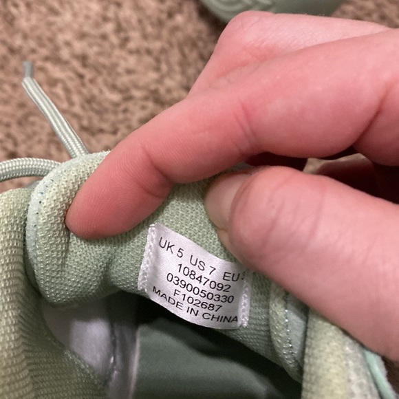 NWOT ASOS DESIGN Divine Chunky Sneakers in Mint Green - Picture 8 of 8